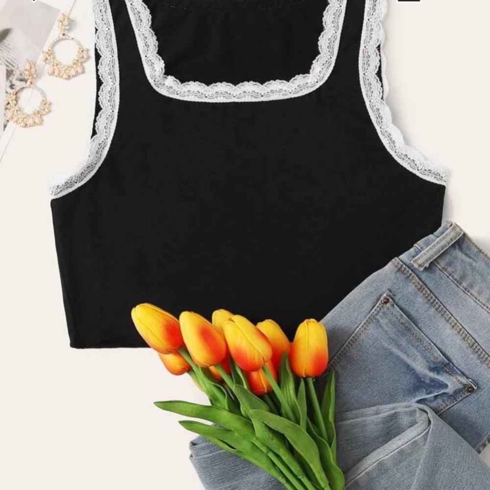 NWOT dainty spandex lace crop top